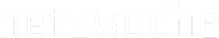 Weißes "netzwoche"-Logo auf schwarzem Hintergrund, mit einem kleinen geometrischen Akzent über dem Buchstaben "h".