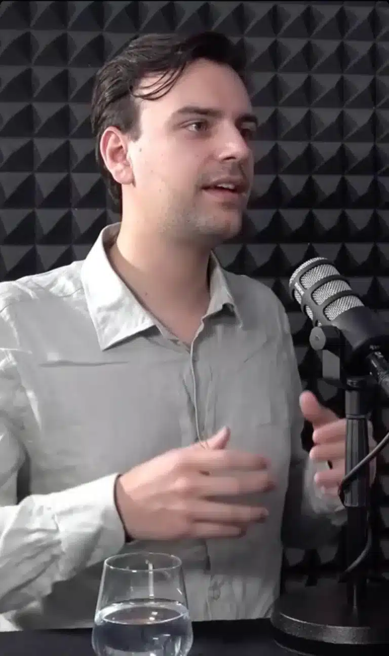 Kim von Däniken im Podcast-Studio