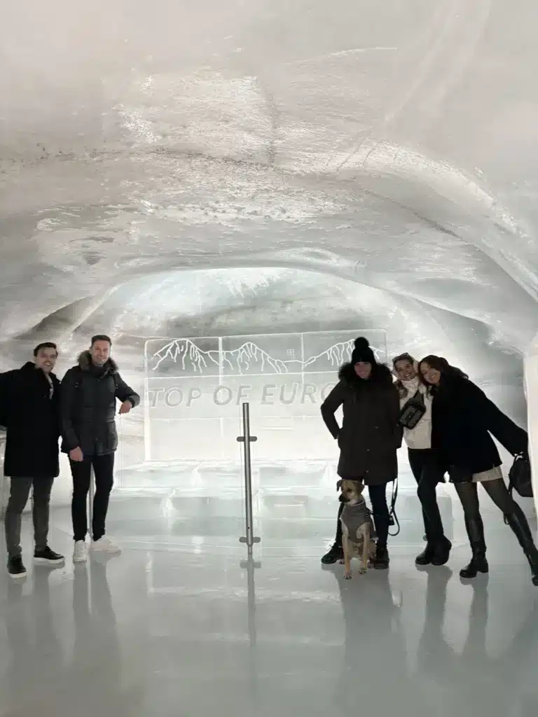 Im Eispalast auf dem Jungfraujoch